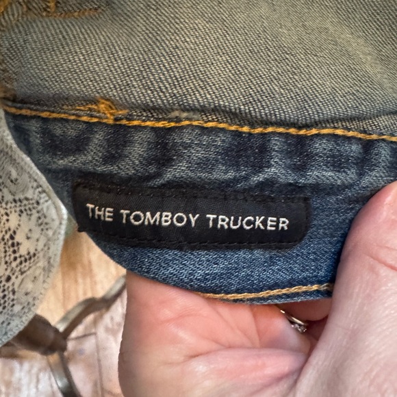 LUCKY BRAND JEAN JACKET. Tomboy trucker Jean jacket, like new. - Picture 4 of 7